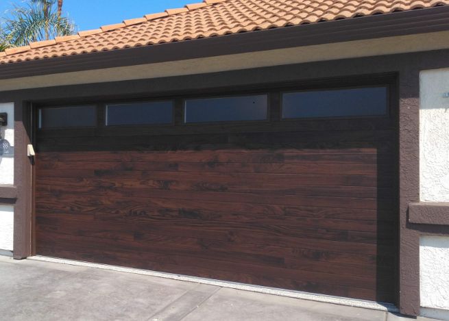 RESIDENTIAL GARAGE DOORS